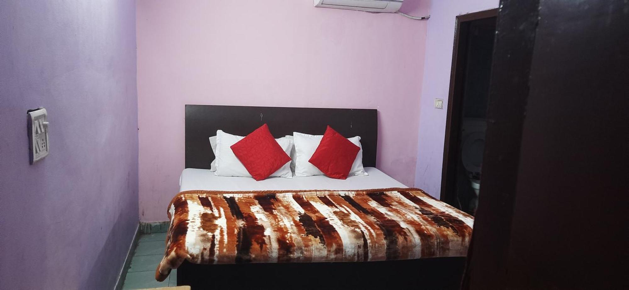 Hotel Golden Height Chandigarh Bagian luar foto
