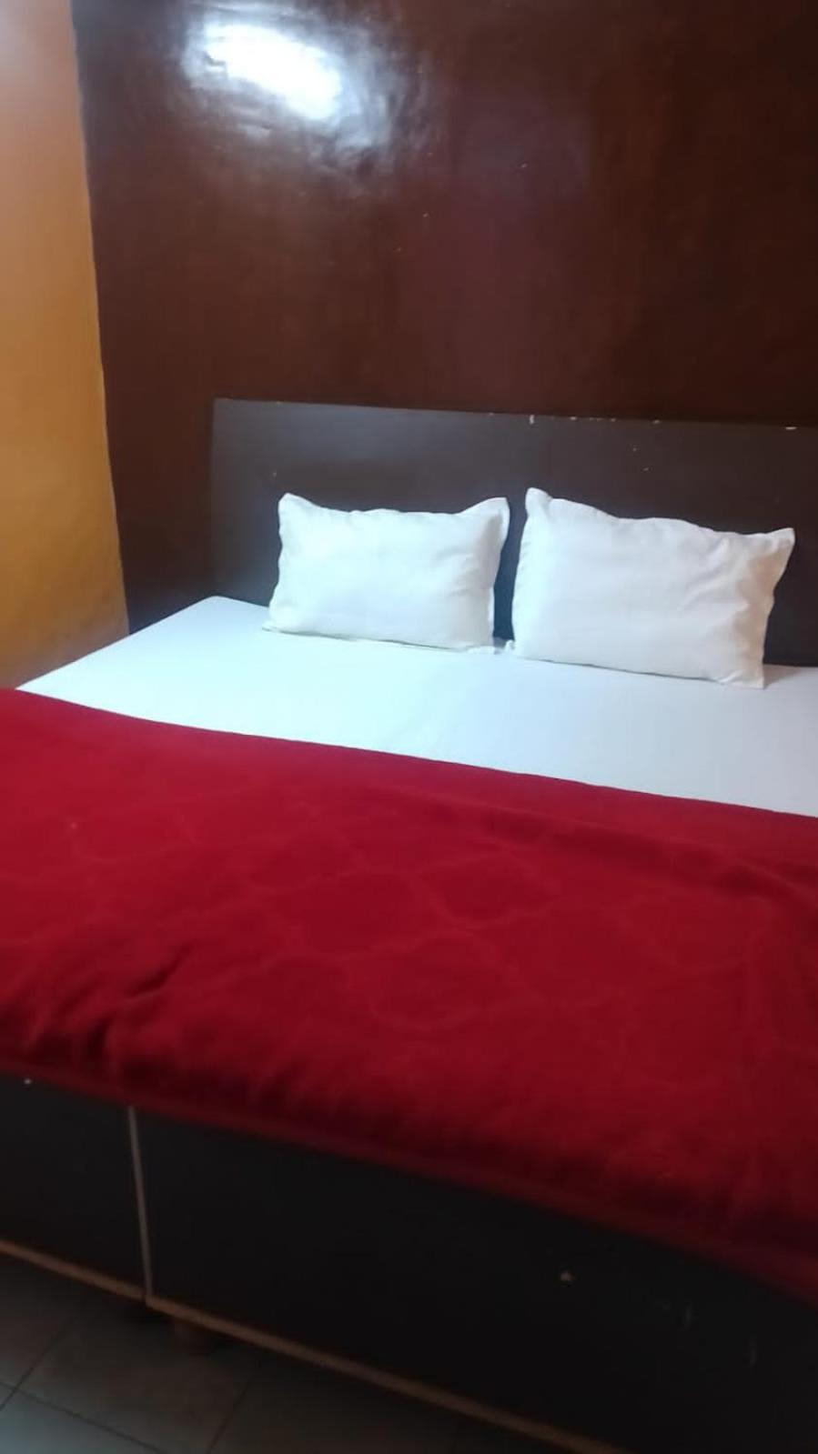 Hotel Golden Height Chandigarh Bagian luar foto